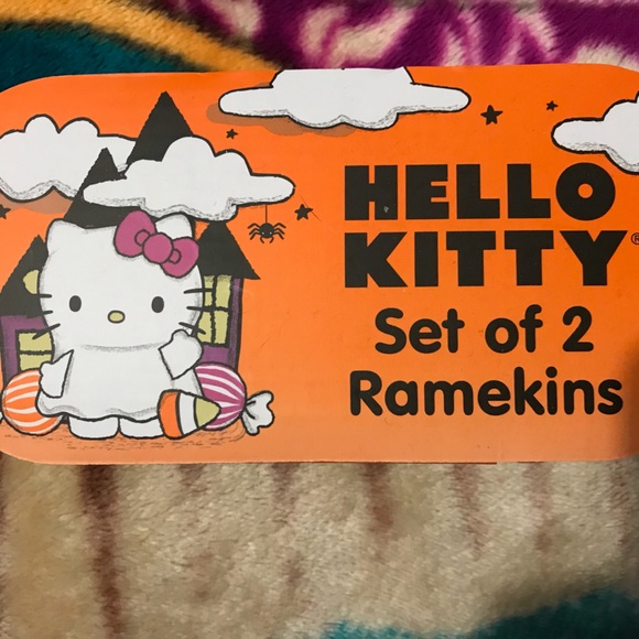 Hello Kitty Ramekins - Picture 3 of 4